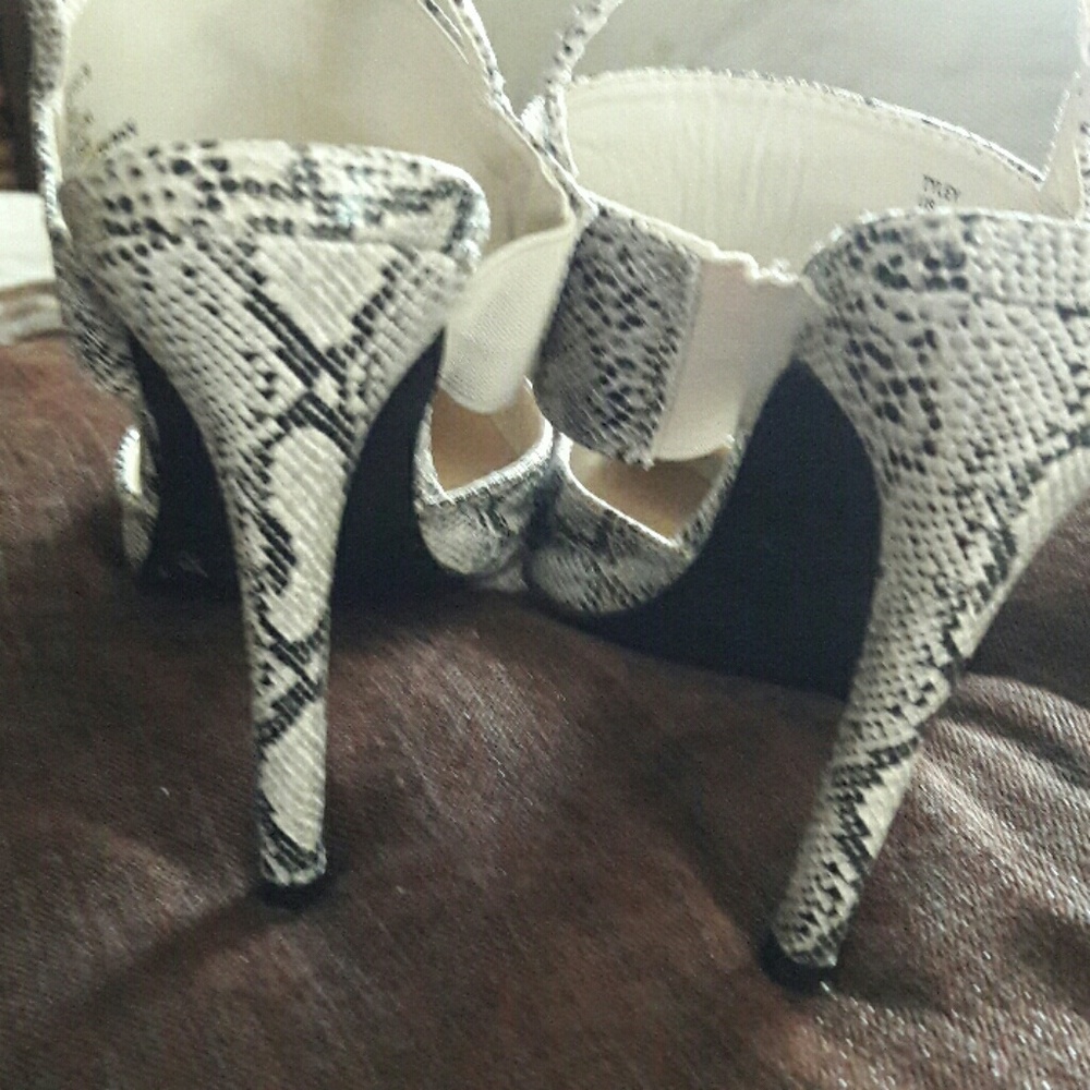 Python Print Shoes - image 5